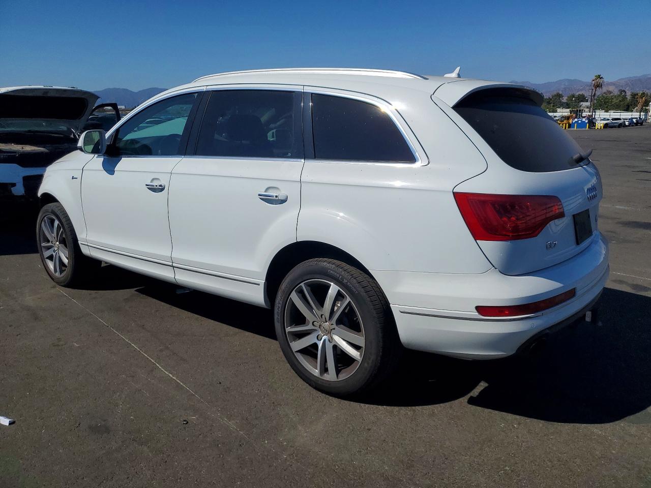 WA1LGAFE7ED013582 · 2014 AUDI Q7 · 2/13