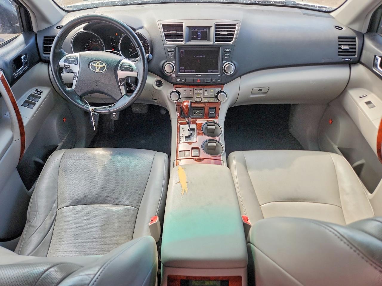 5TDYK3EH9CS066688 · 2012 TOYOTA HIGHLANDER · 8/13