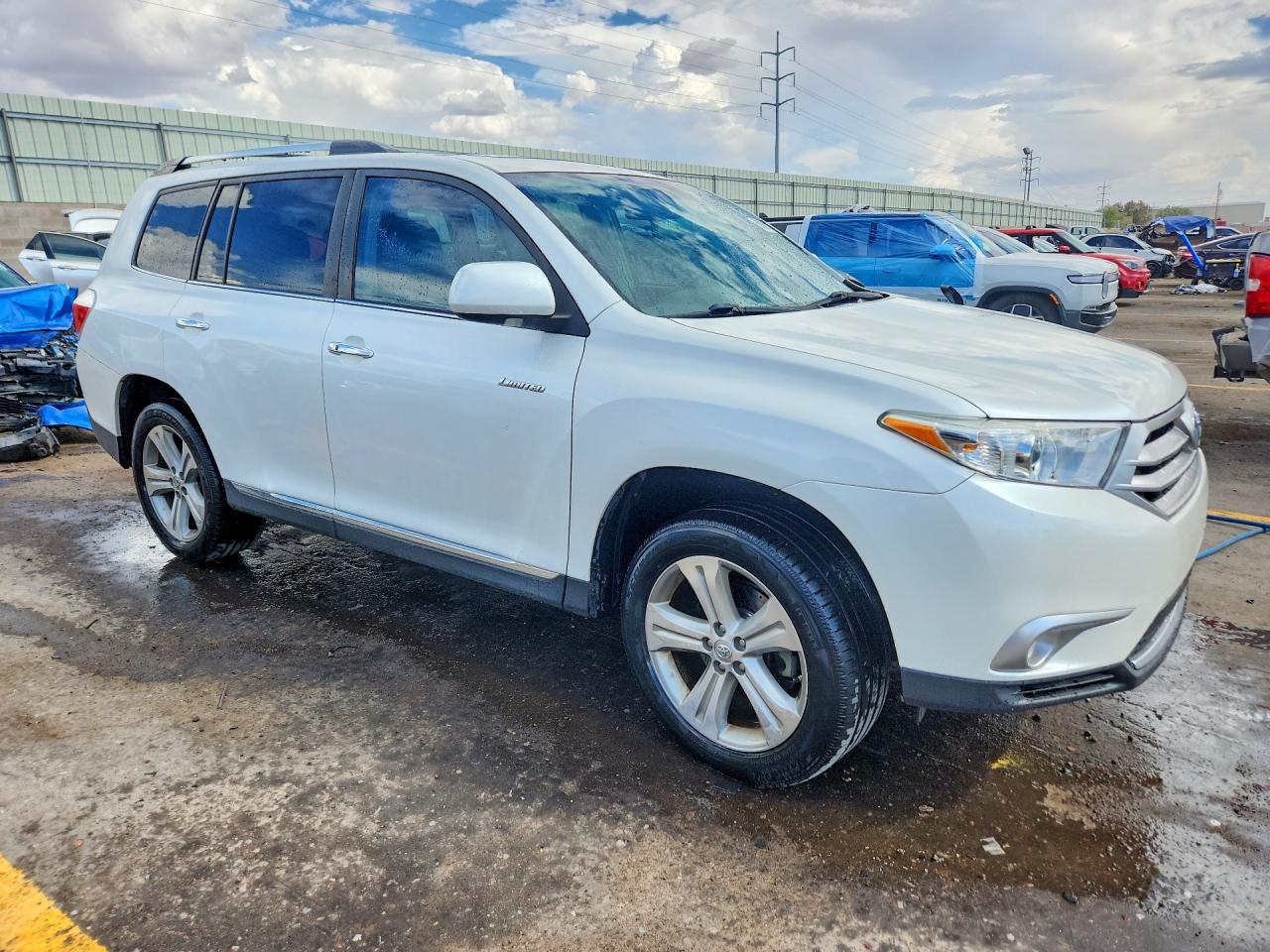 5TDYK3EH9CS066688 · 2012 TOYOTA HIGHLANDER · 4/13