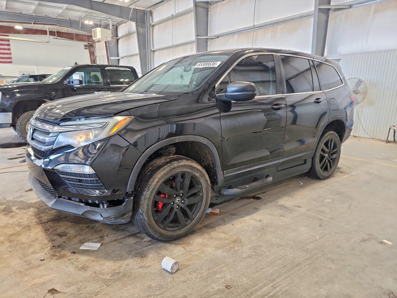 5FNYF5H74JB027592 · 2018 HONDA PILOT
