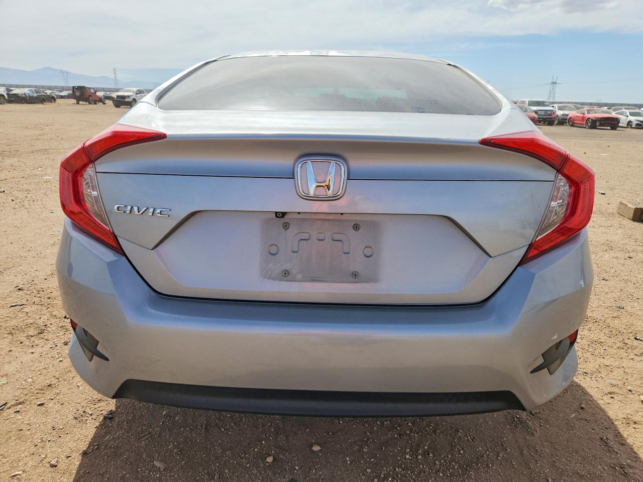 2HGFC2F55HH506027 · 2017 HONDA CIVIC · 6/12