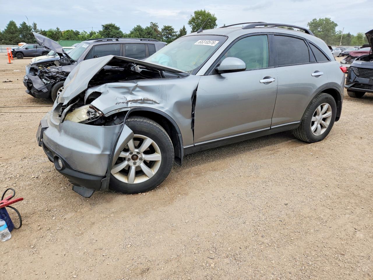 2005 INFINITI FX35