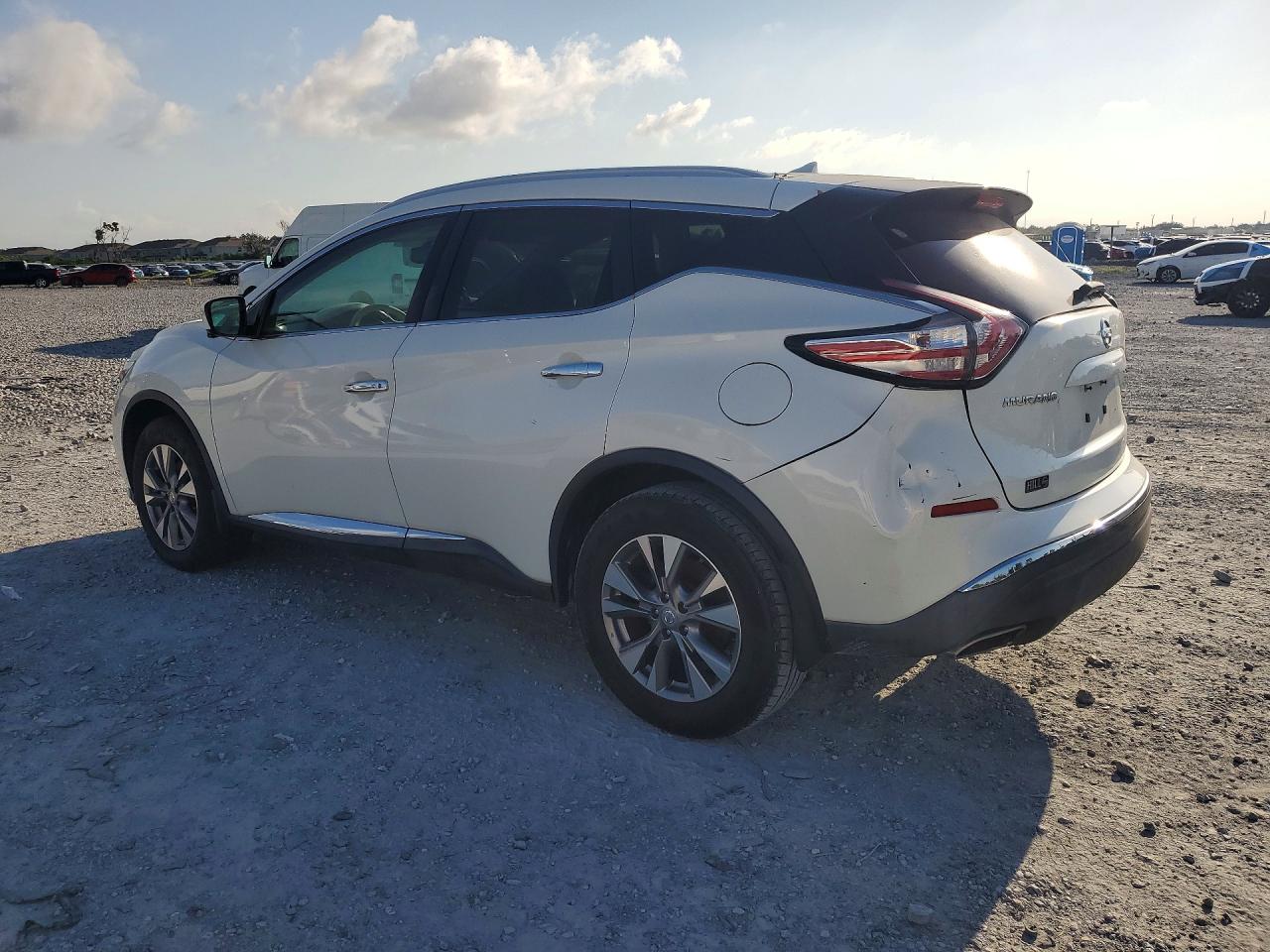 5N1AZ2MG3FN215523 · 2015 NISSAN MURANO · 2/13