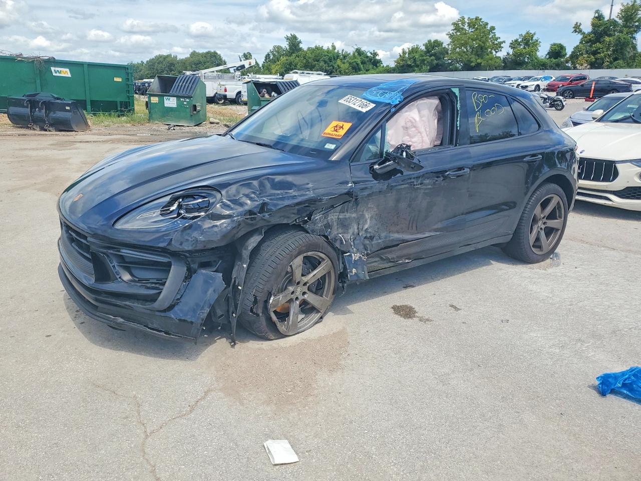 2024 PORSCHE MACAN