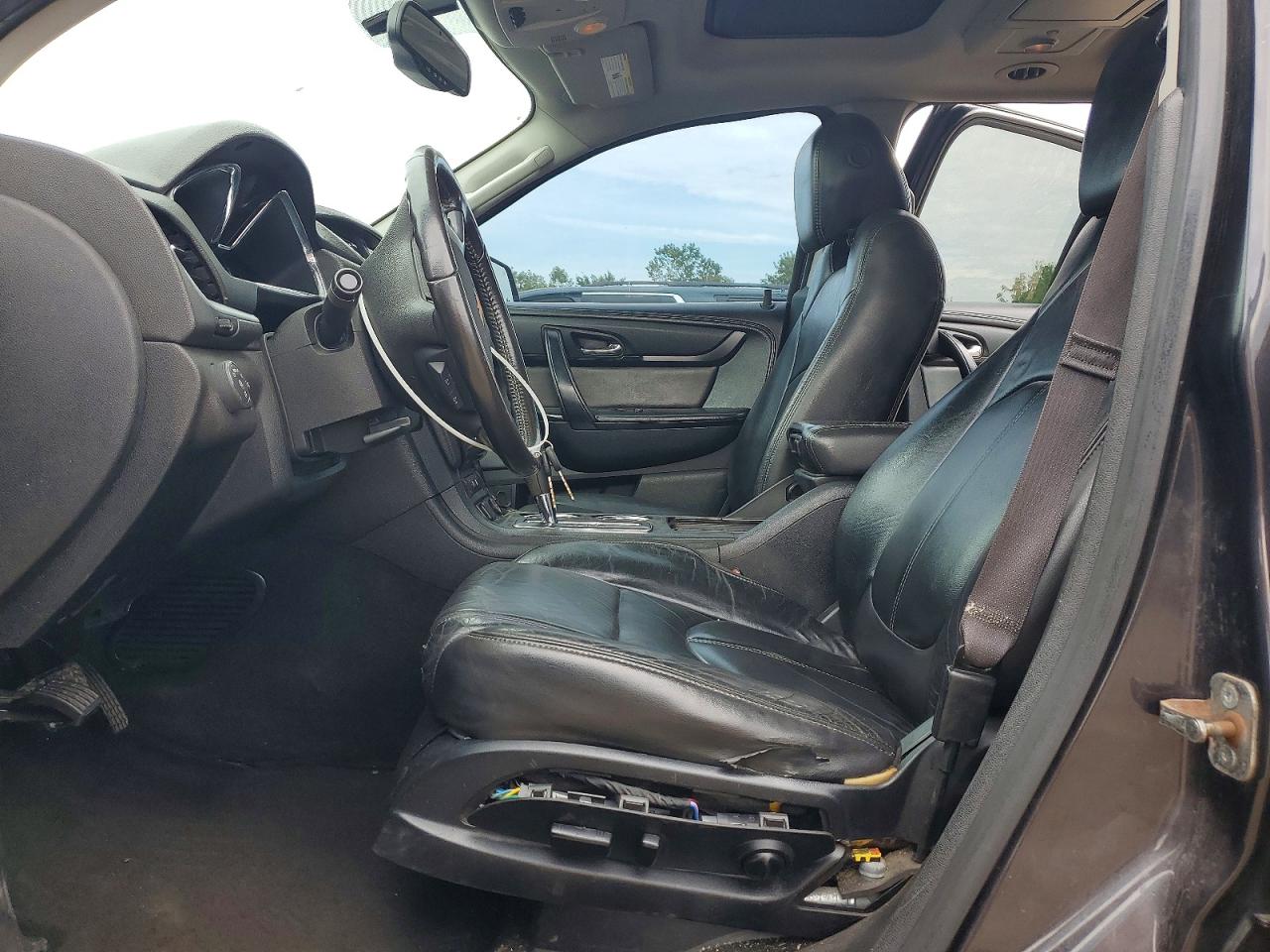 1GNKVHKD3FJ299521 · 2015 CHEVROLET TRAVERSE · 7/14