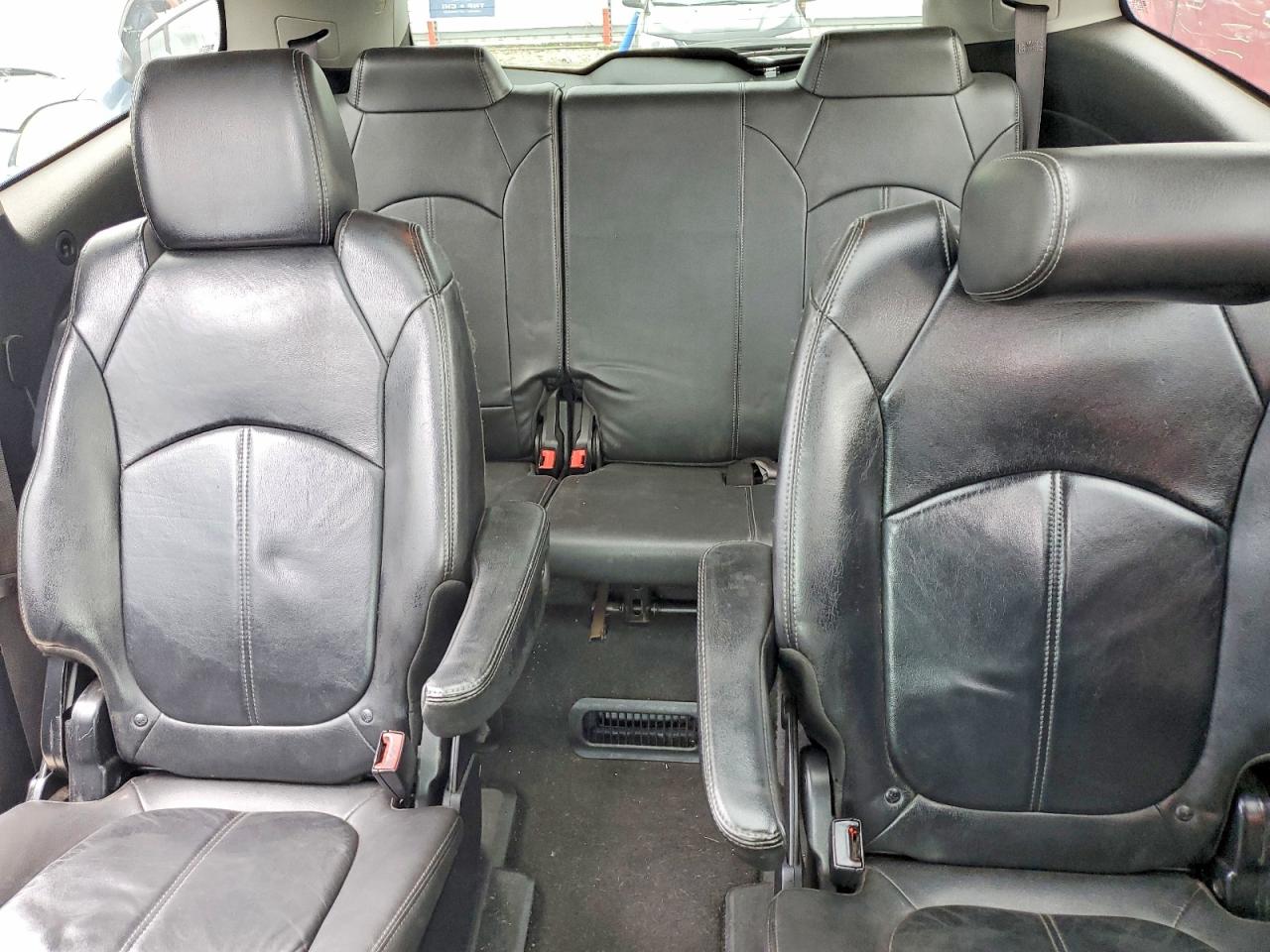 1GNKVHKD3FJ299521 · 2015 CHEVROLET TRAVERSE · 10/14