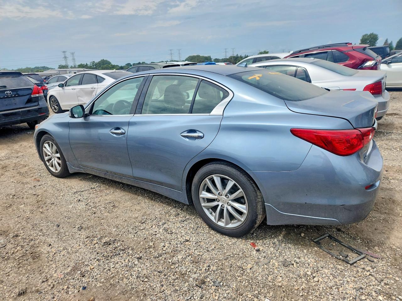 JN1BV7AR2FM404020 · 2015 INFINITI Q50 · 2/12