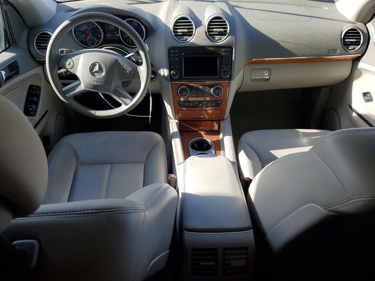 4JGBF71E79A450161 · 2009 MERCEDES-BENZ GL · 8/13