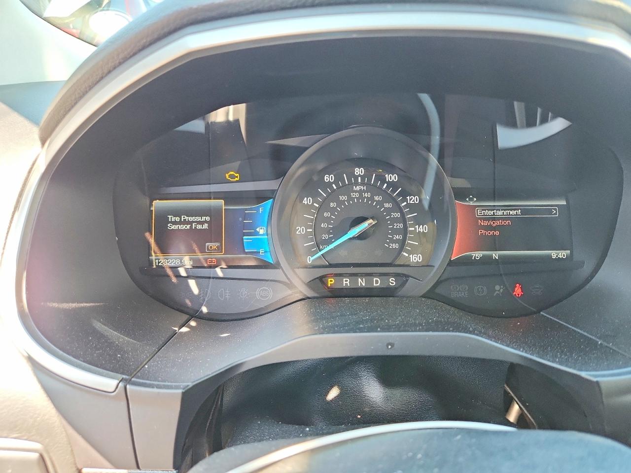 2FMPK4J9XHBC30325 · 2017 FORD EDGE · 9/13