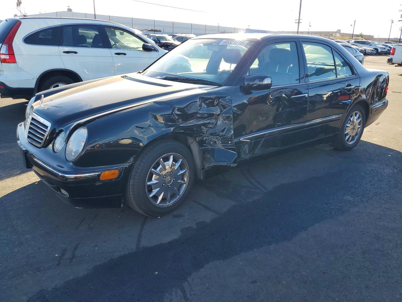 WDBJF65JXYB013473 · 2000 MERCEDES-BENZ E