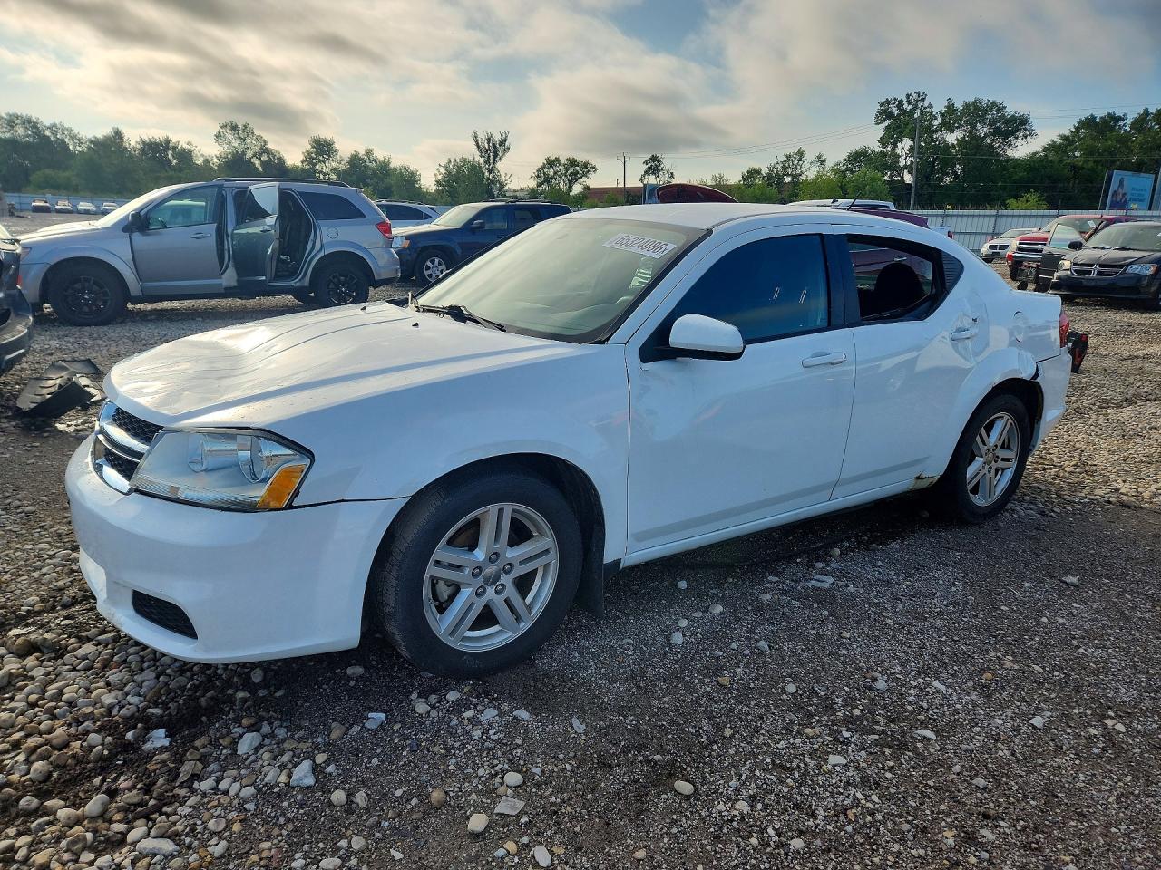 2012 DODGE AVENGER