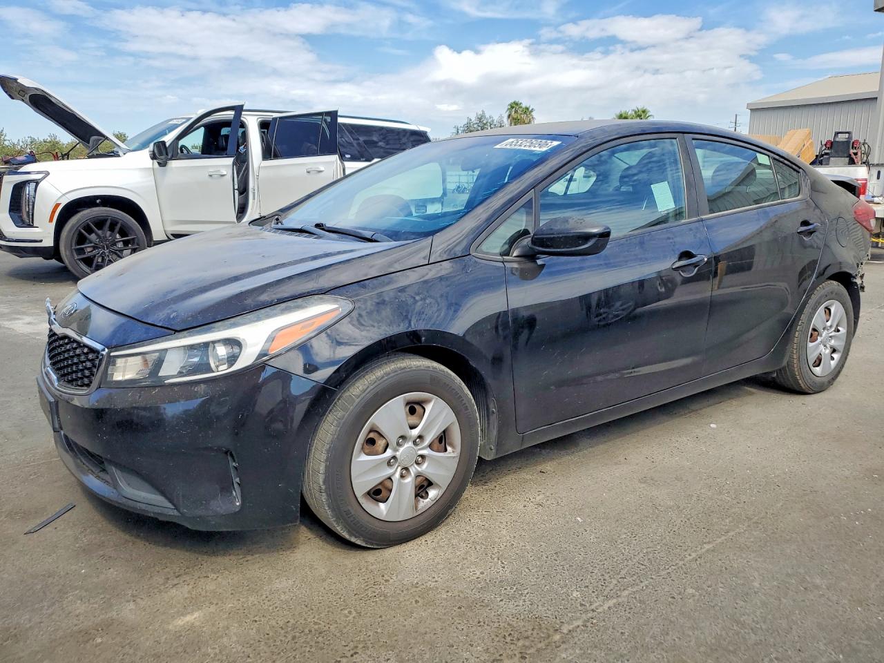 3KPFK4A7XJE269297 · 2018 KIA FORTE