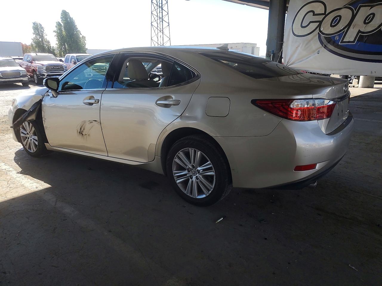 JTHBK1GG6D2025599 · 2013 LEXUS ES · 2/12