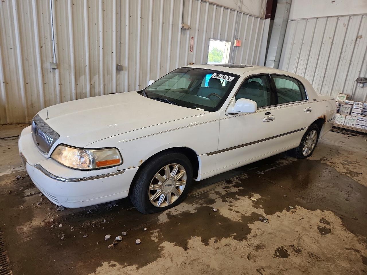 2006 LINCOLN TOWN CAR