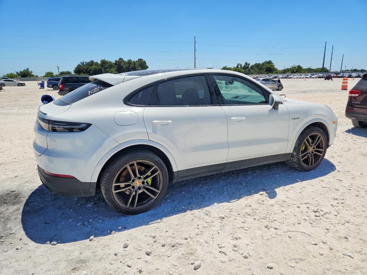 WP1BE2AY4NDA51039 · 2022 PORSCHE CAYENNE · 3/12