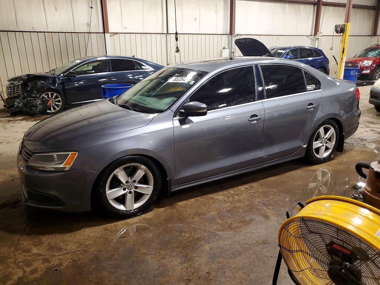 3VWLL7AJ2DM439334 · 2013 VOLKSWAGEN JETTA