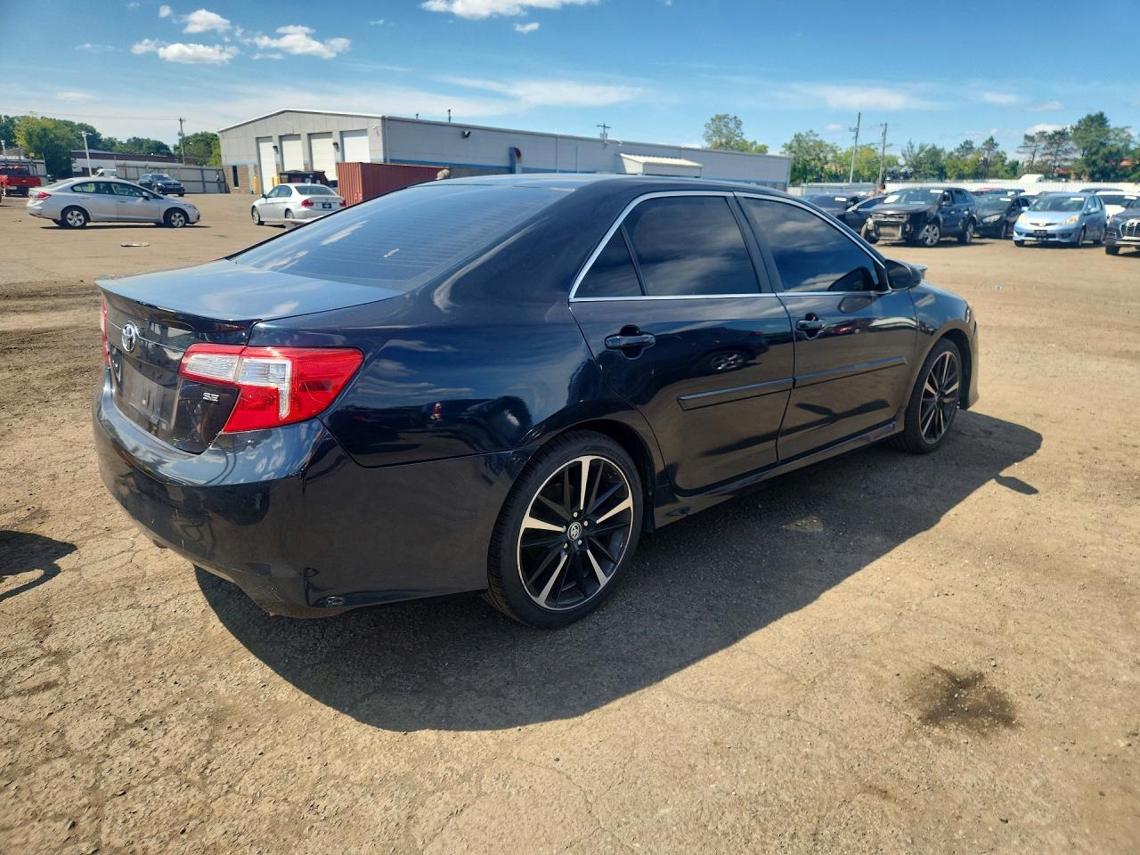 4T1BF1FK4EU746016 · 2014 TOYOTA CAMRY · 3/12