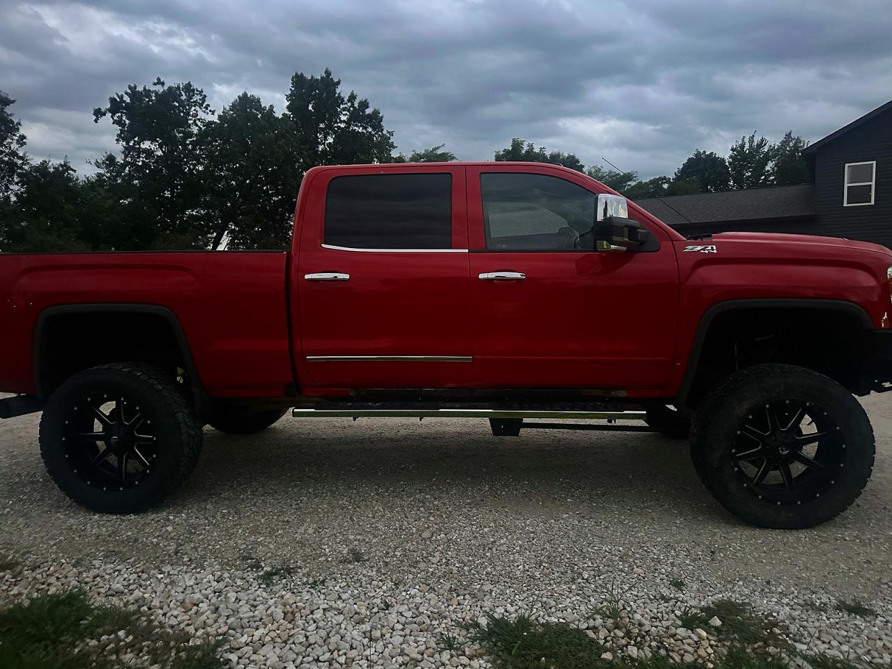 1GT12REYXKF236737 · 2019 GMC SIERRA