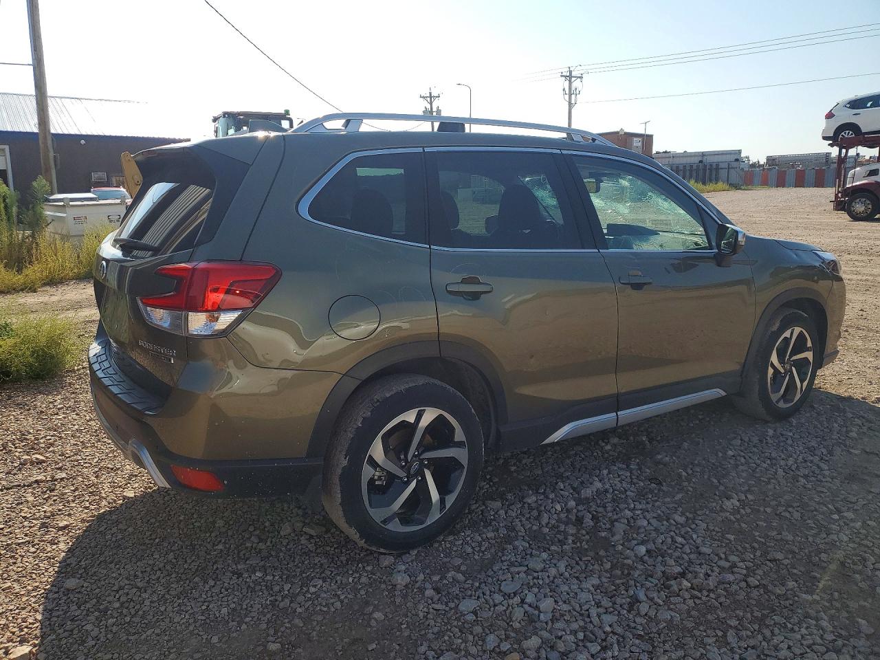 JF2SKARC3NH460642 · 2022 SUBARU FORESTER · 3/13