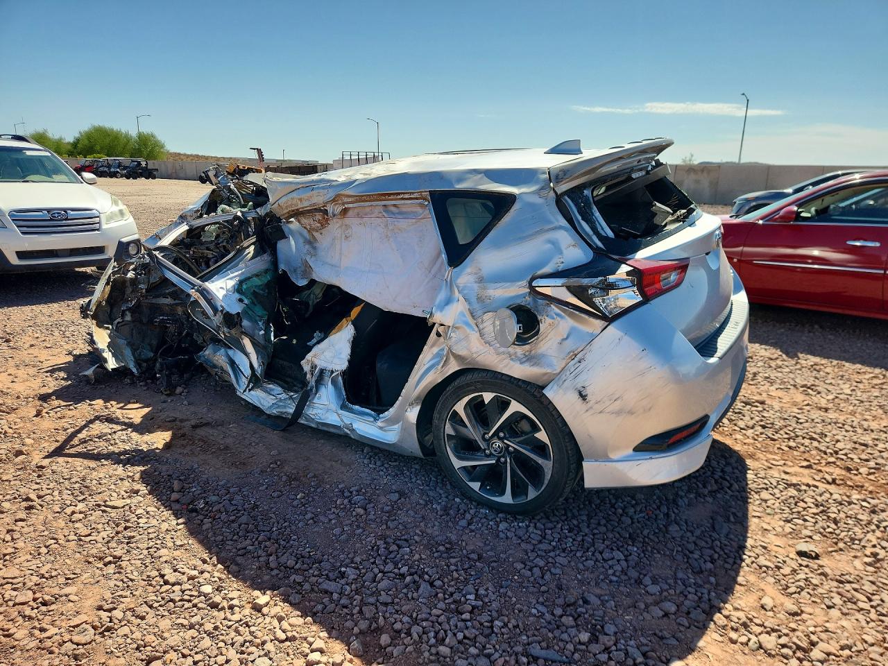JTNKARJE6JJ571942 · 2018 TOYOTA COROLLA IM · 2/12
