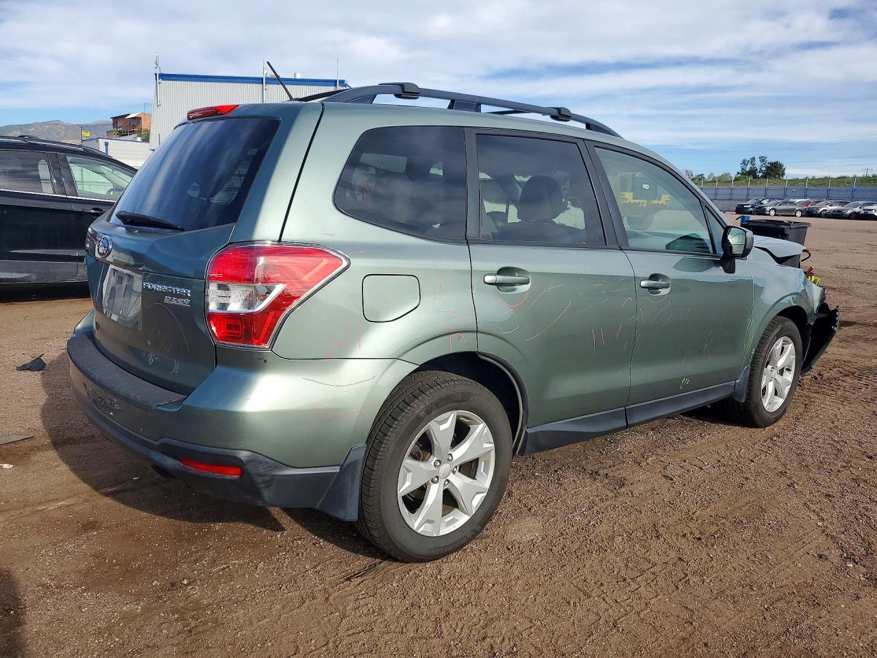 JF2SJADC2FH556693 · 2015 SUBARU FORESTER · 3/13