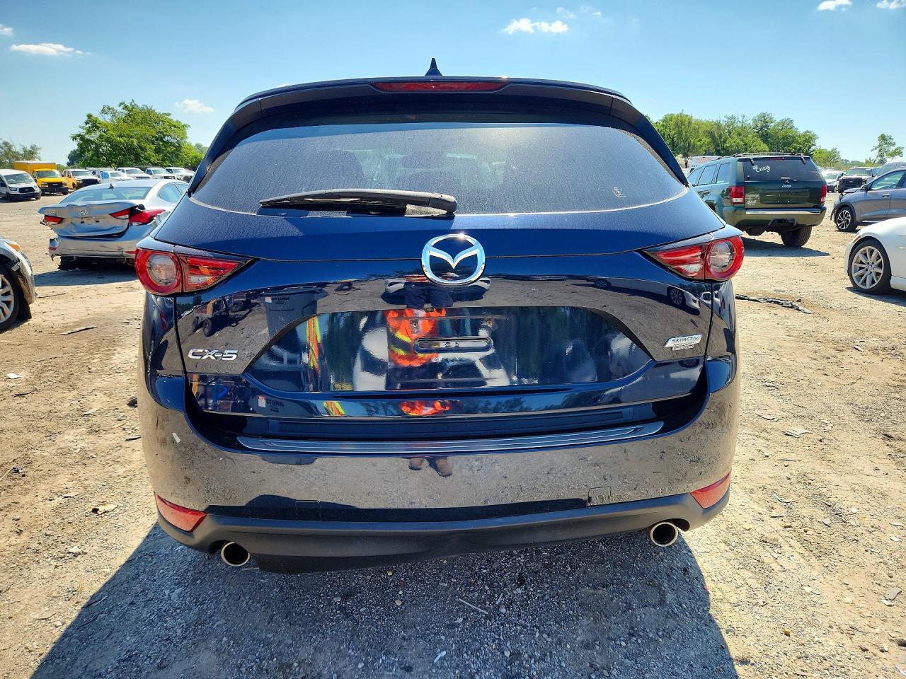 JM3KFADM2J0466564 · 2018 MAZDA CX-5 · 6/13