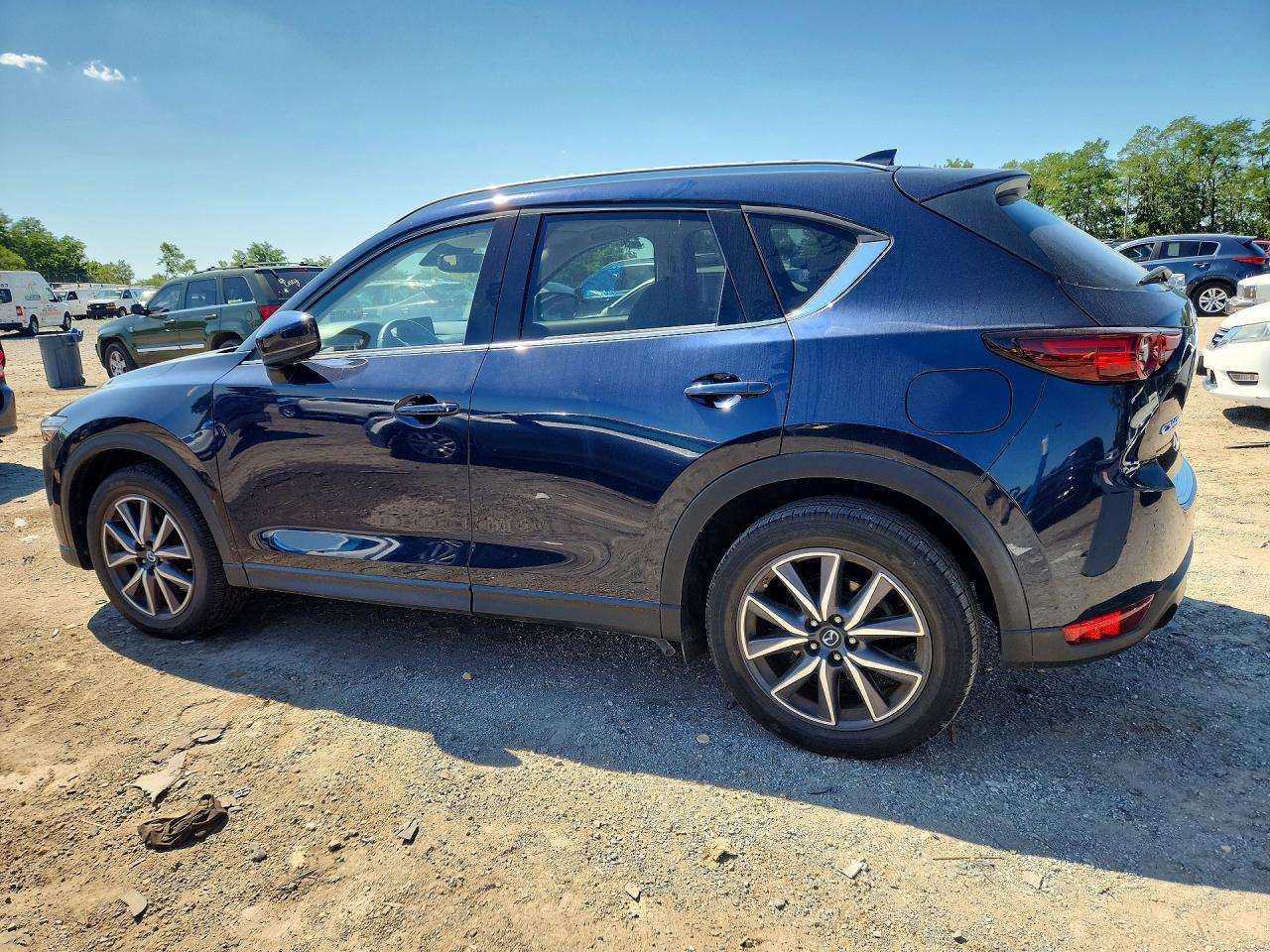 JM3KFADM2J0466564 · 2018 MAZDA CX-5 · 2/13