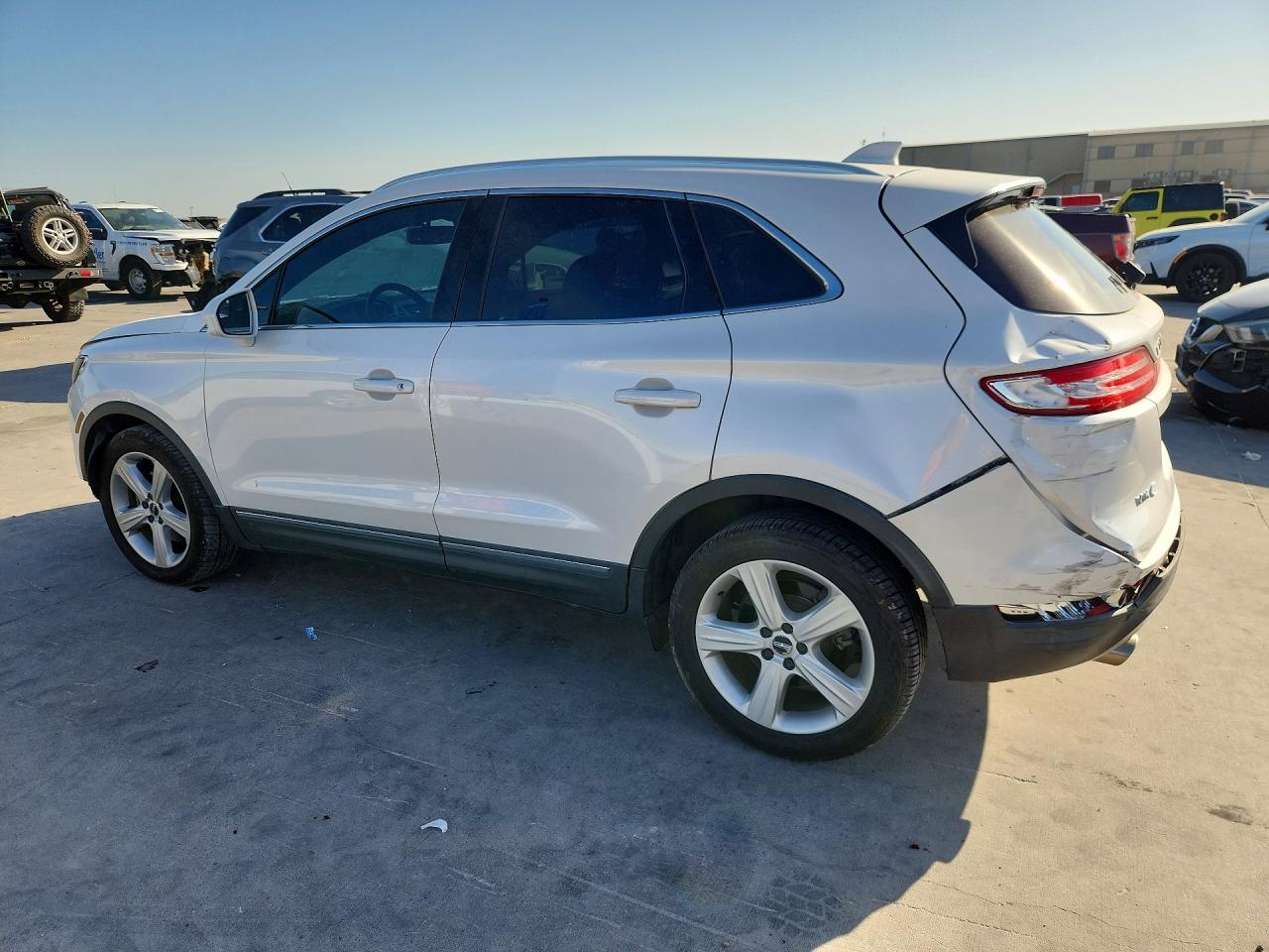5LMCJ1C97HUL46795 · 2017 LINCOLN MKC · 2/13