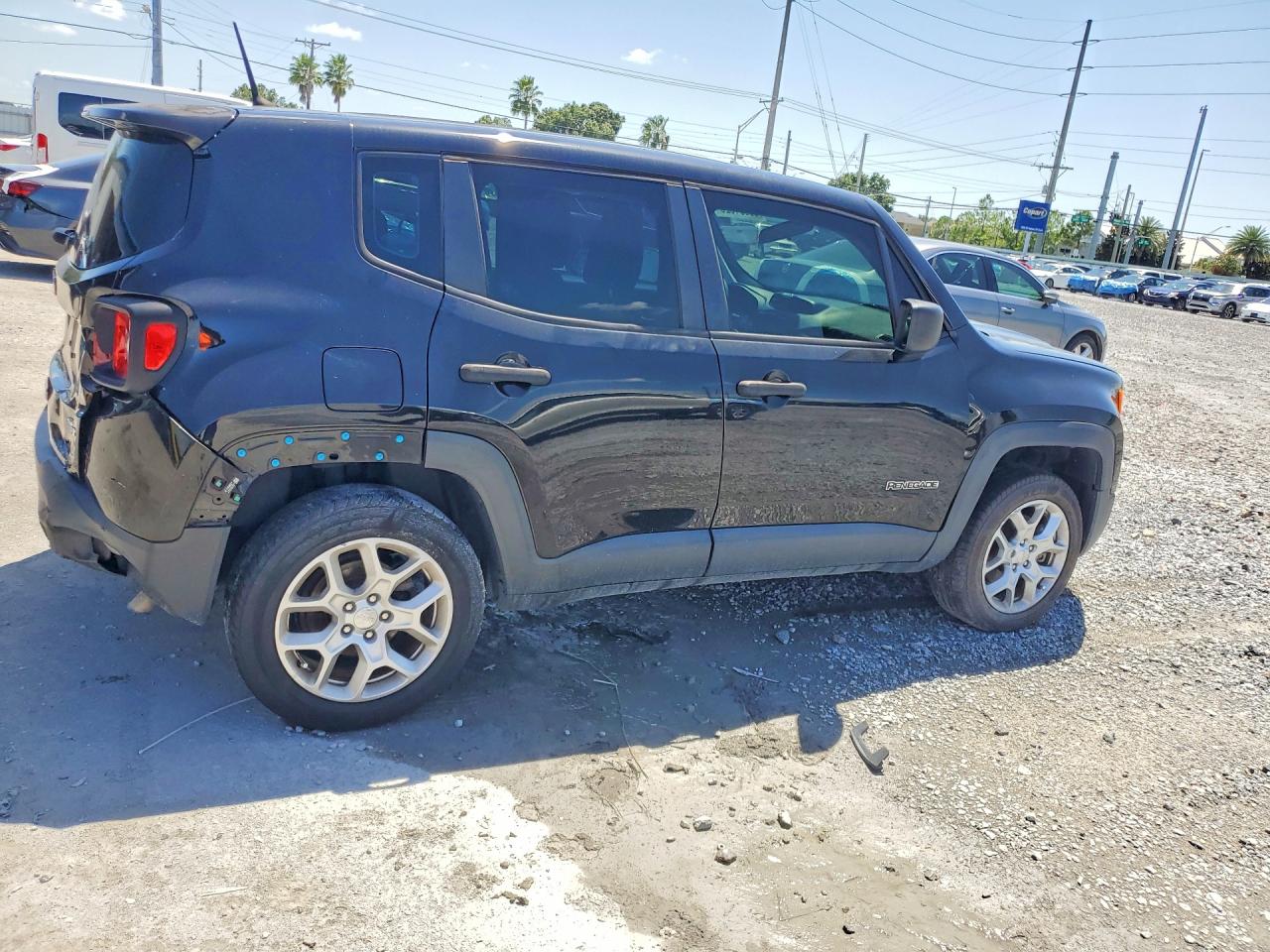 ZACCJBAB7JPH10109 · 2018 JEEP RENEGADE · 3/13