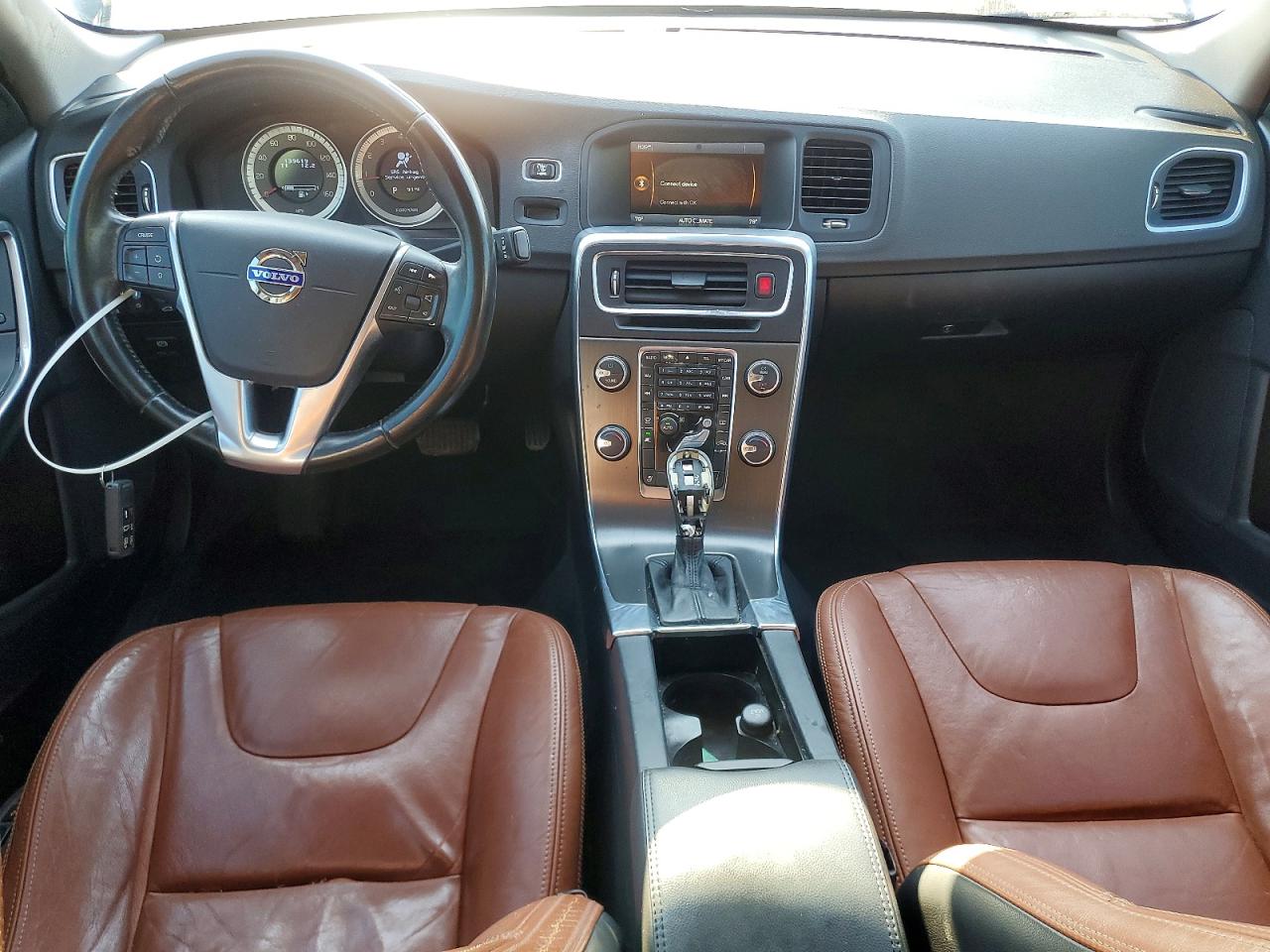 YV1612FSXD2201792 · 2013 VOLVO S60 · 8/12