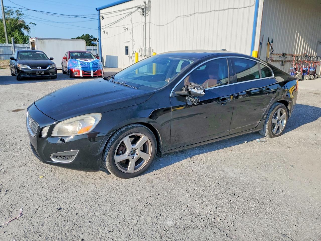 YV1612FSXD2201792 · 2013 VOLVO S60