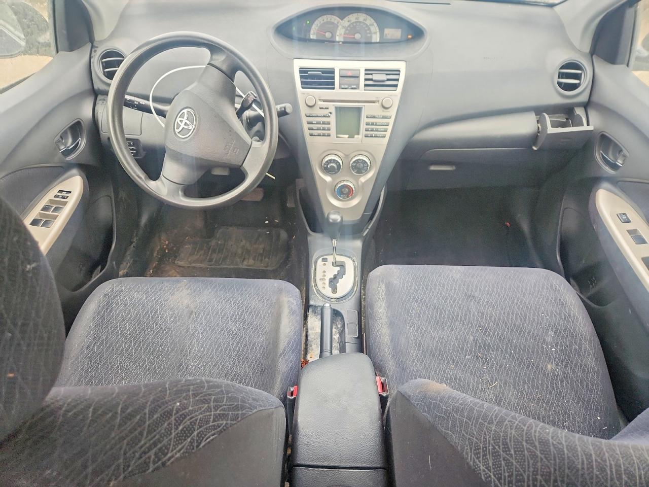JTDBT923074002071 · 2007 TOYOTA YARIS · 8/12