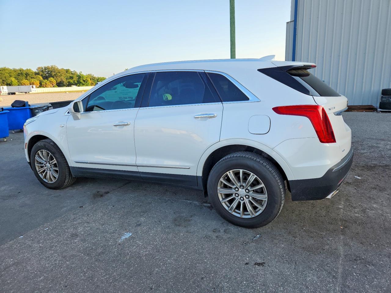 1GYKNDRS6HZ284757 · 2017 CADILLAC XT5 · 2/13