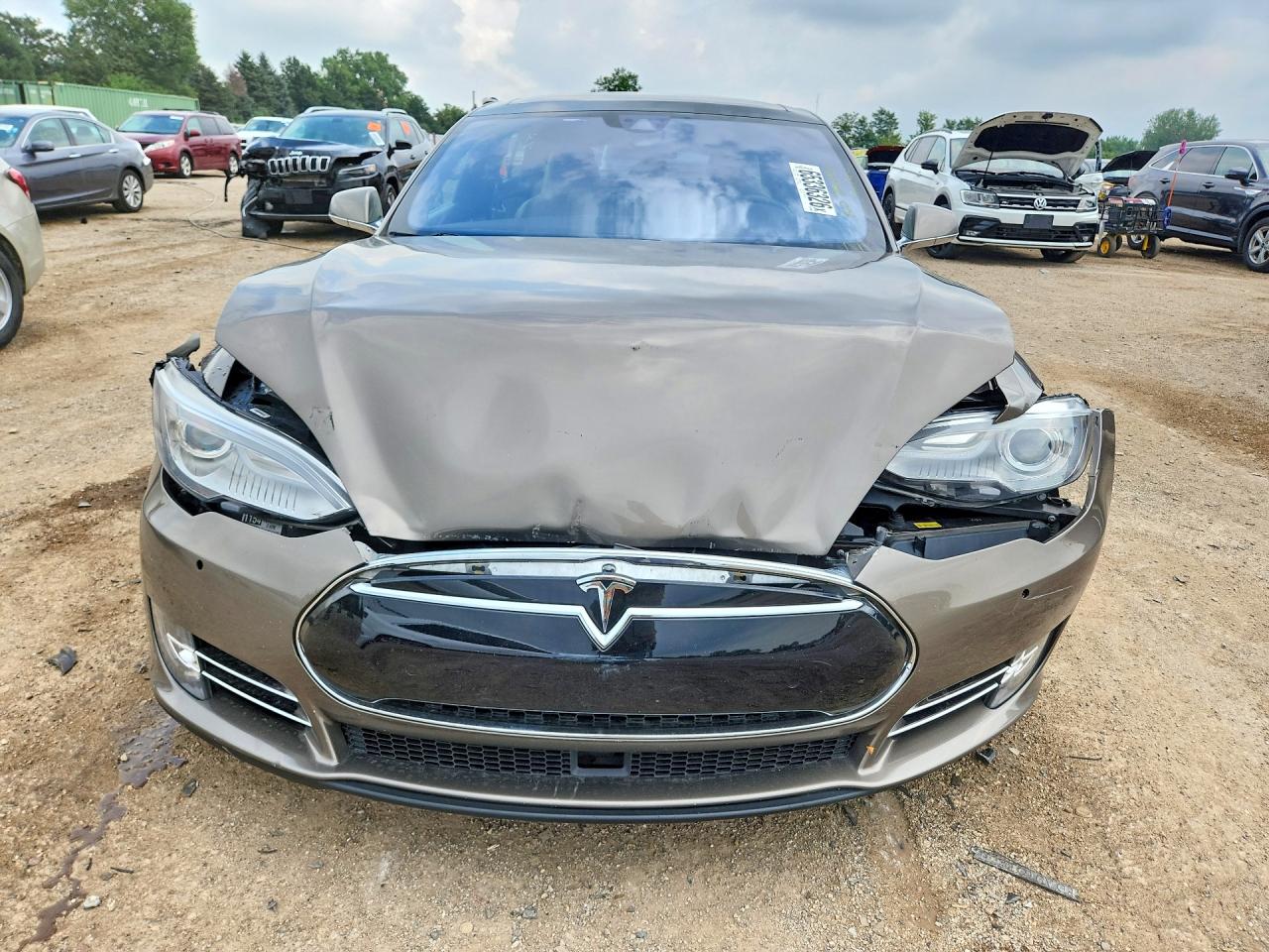 5YJSA1E21FF111916 · 2015 TESLA MODEL S · 5/12