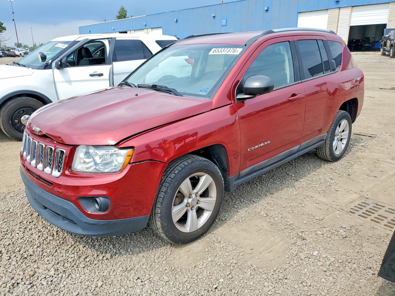 1J4NT1FA3BD139435 · 2011 JEEP COMPASS