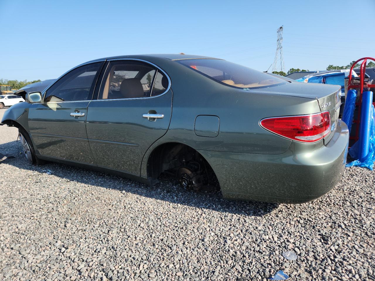 JTHBA30G055071972 · 2005 LEXUS ES · 2/13