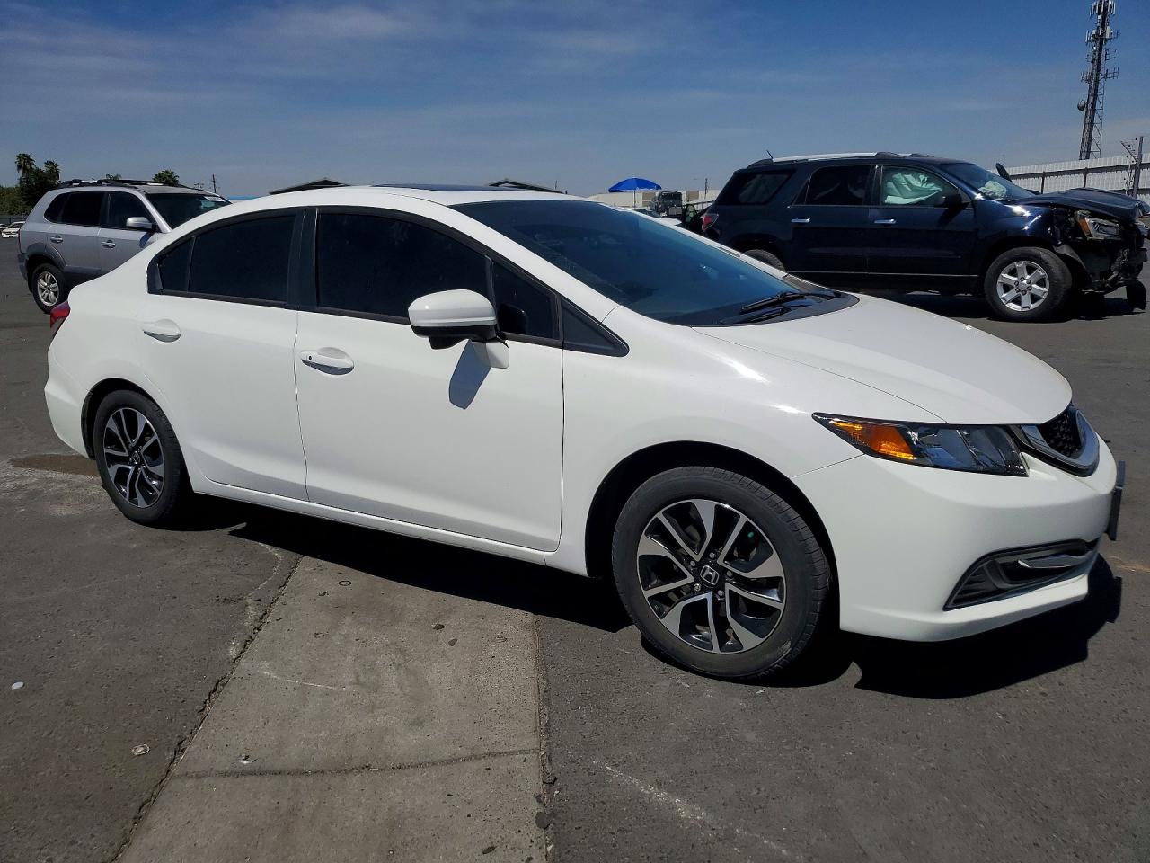 19XFB2F84FE210470 · 2015 HONDA CIVIC · 4/12