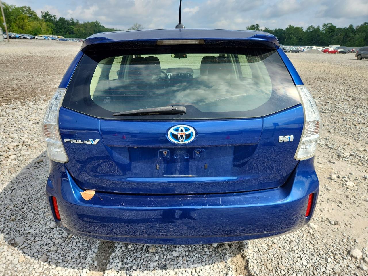 JTDZN3EU4D3205251 · 2013 TOYOTA PRIUS V · 6/13