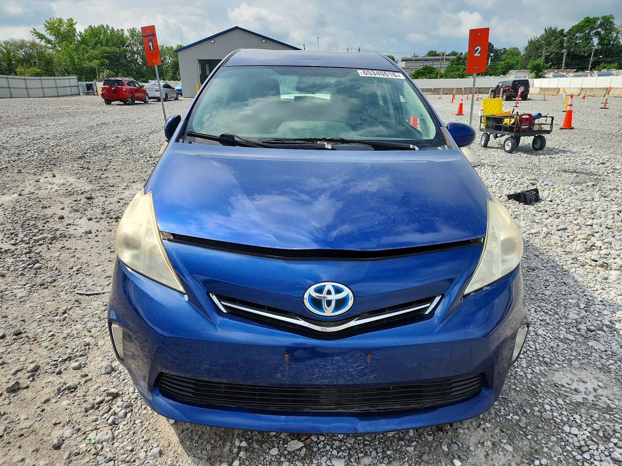 JTDZN3EU4D3205251 · 2013 TOYOTA PRIUS V · 5/13