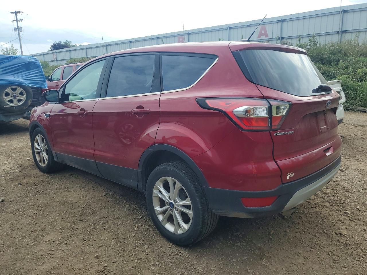 1FMCU0GD9HUD52021 · 2017 FORD ESCAPE · 2/13