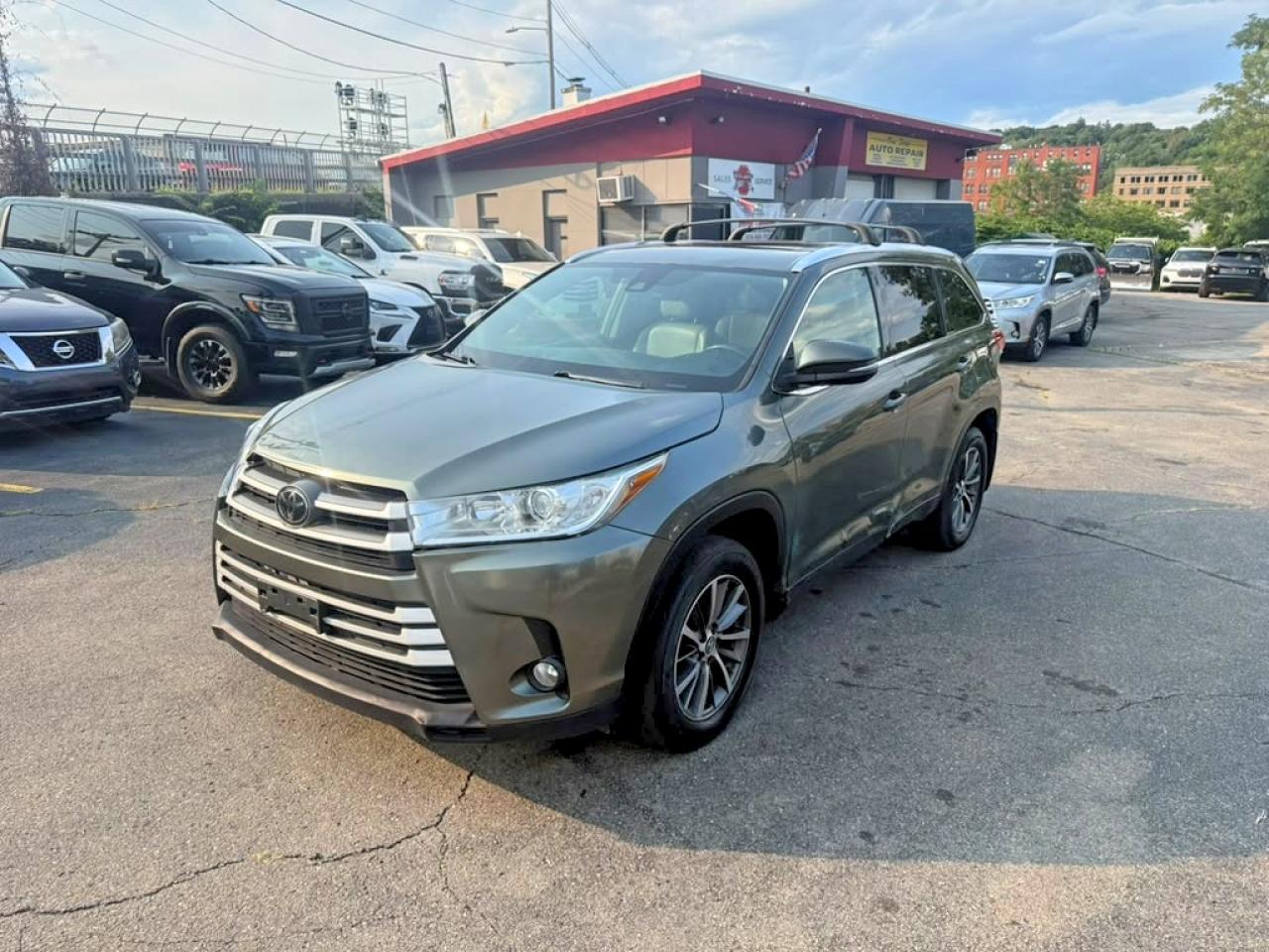 5TDJZRFH2KS968824 · 2019 TOYOTA HIGHLANDER