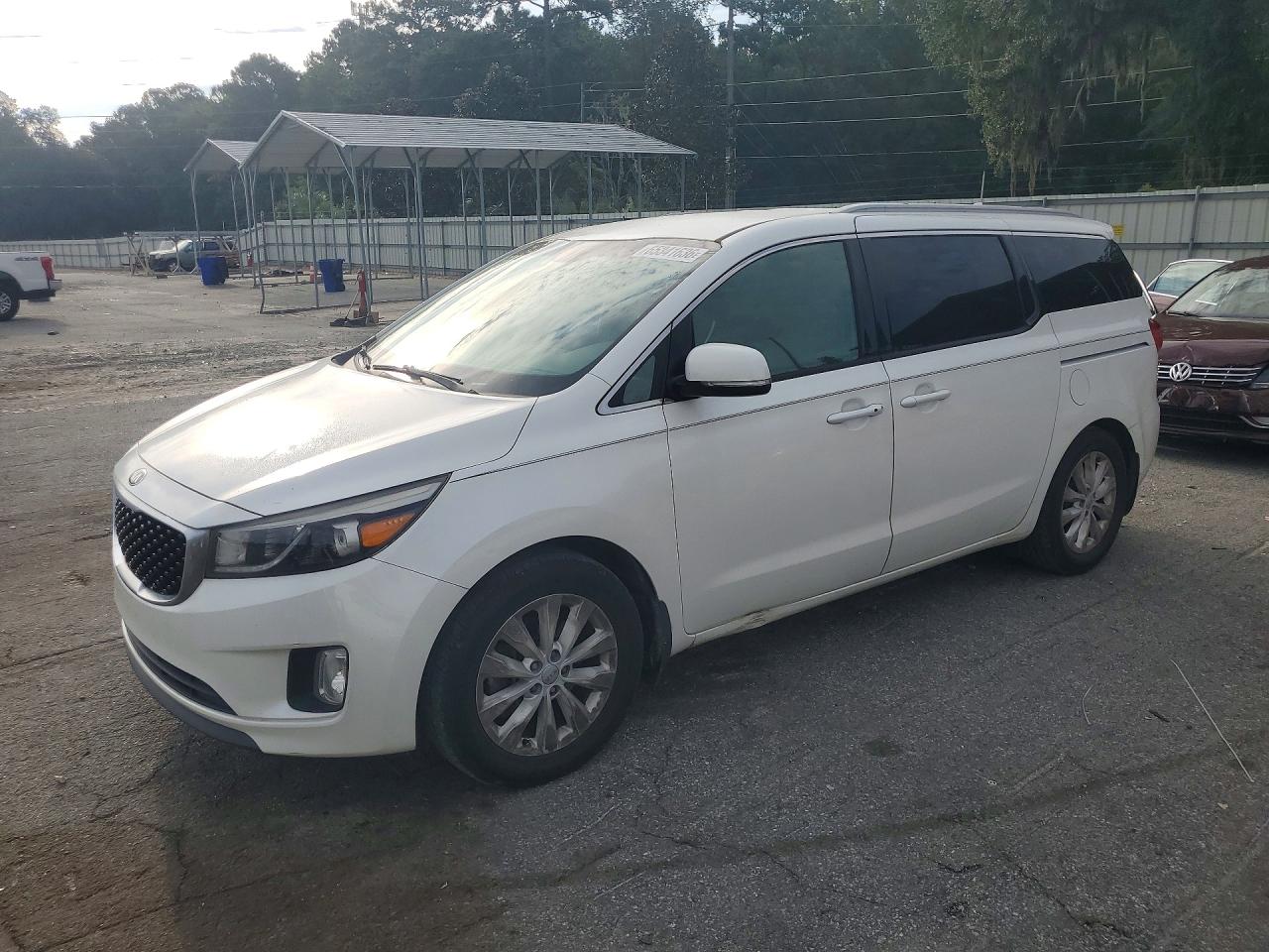 2015 KIA SEDONA