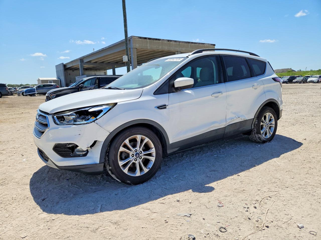 1FMCU0GD5JUB15368 · 2018 FORD ESCAPE