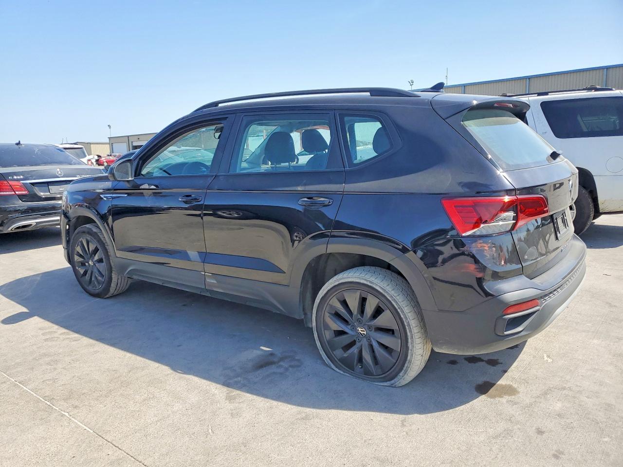 3VV5X7B23RM105314 · 2024 VOLKSWAGEN TAOS · 2/12