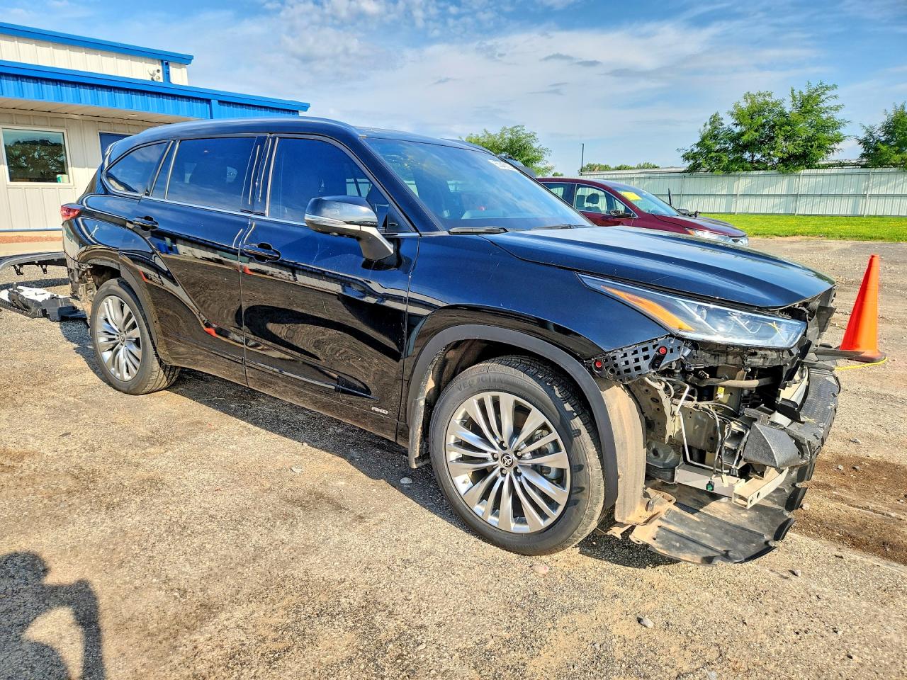 5TDEBRCH3PS597965 · 2023 TOYOTA HIGHLANDER HYBRID · 4/14