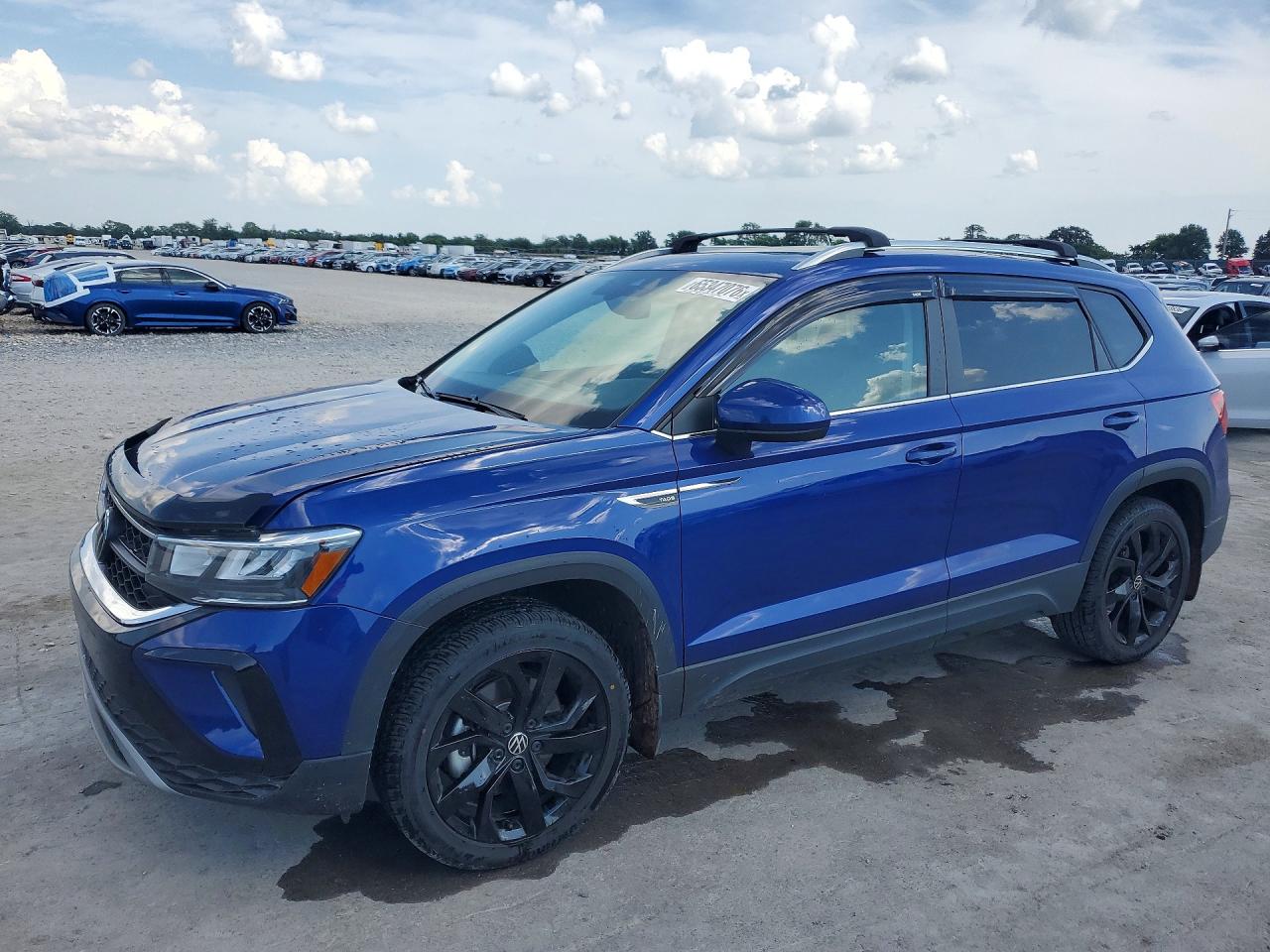 3VVEX7B22RM029097 · 2024 VOLKSWAGEN TAOS