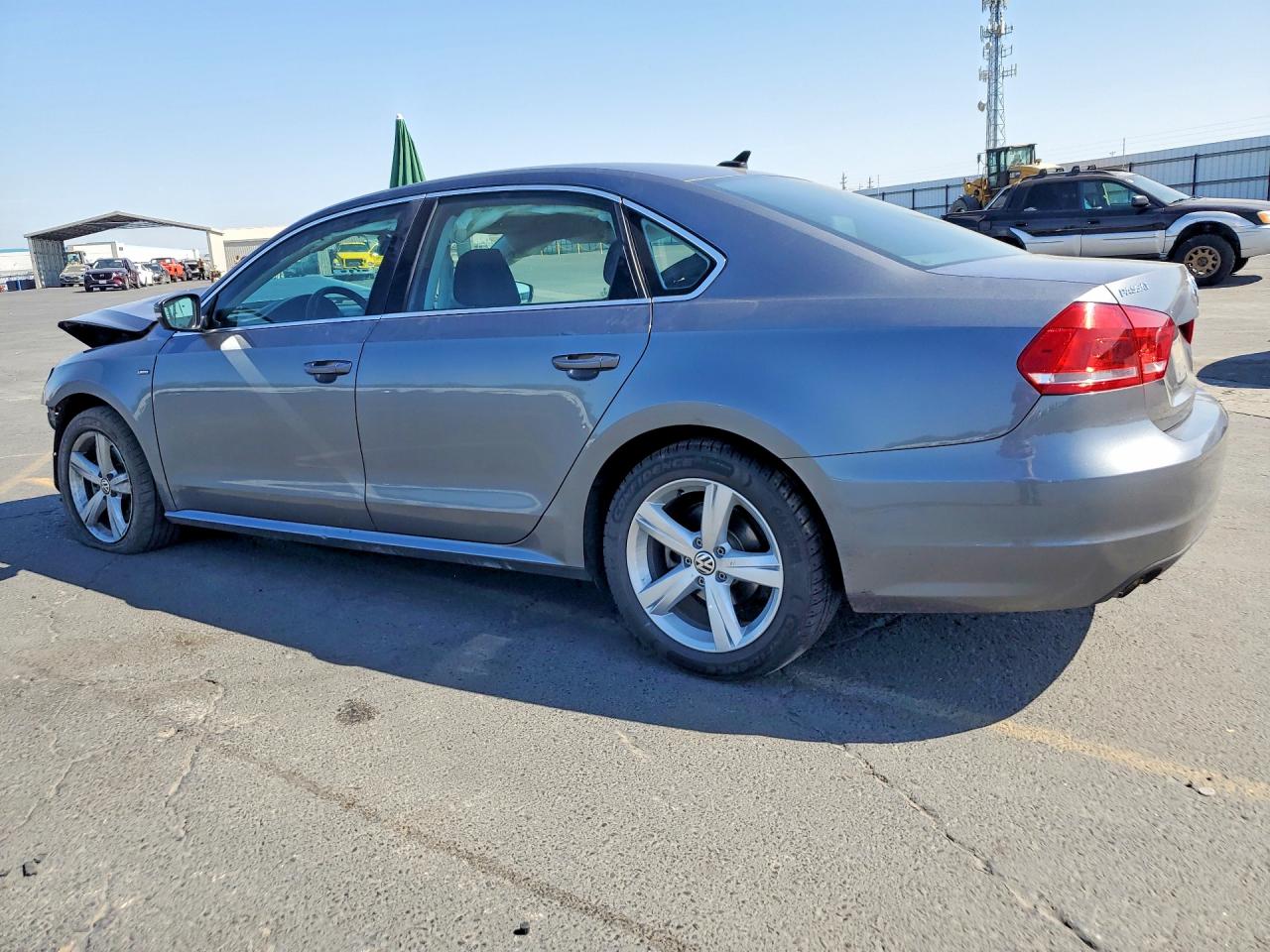 1VWAT7A30FC117210 · 2015 VOLKSWAGEN PASSAT · 2/13