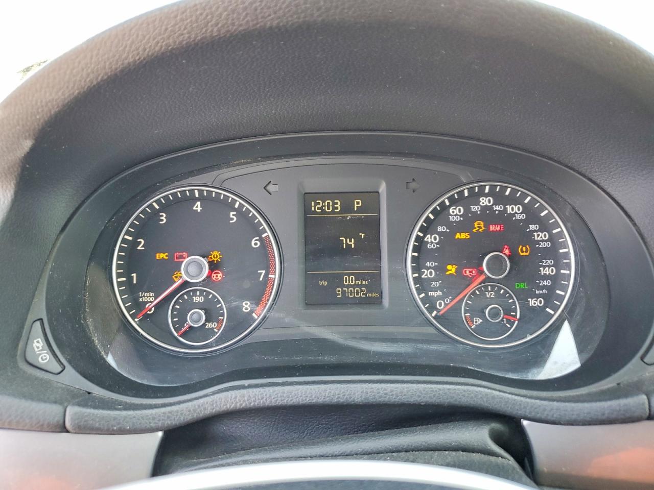 1VWAT7A30FC117210 · 2015 VOLKSWAGEN PASSAT · 9/13