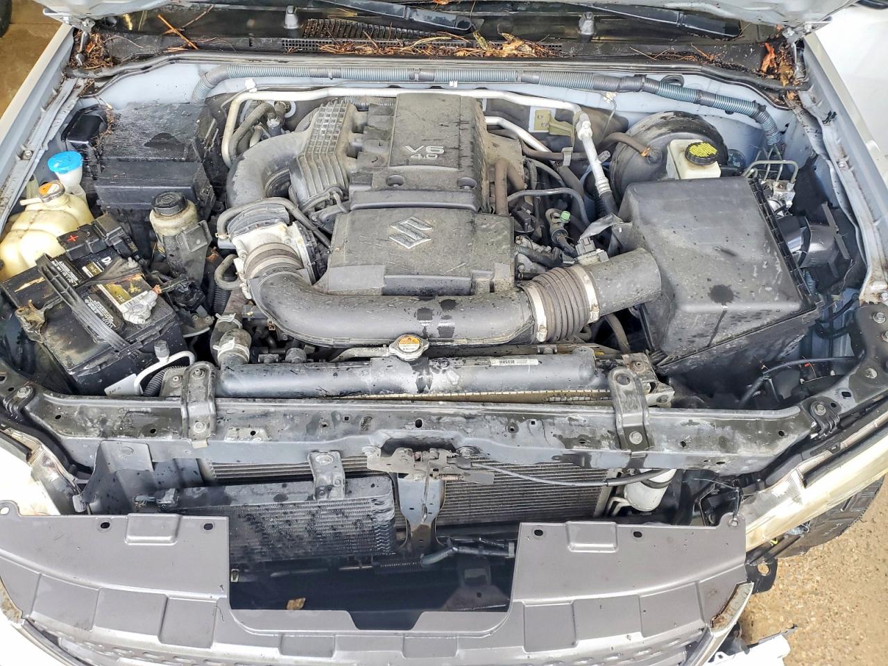 5Z61D0ER0CC420460 · 2012 SUZUKI EQUATOR · 11/12