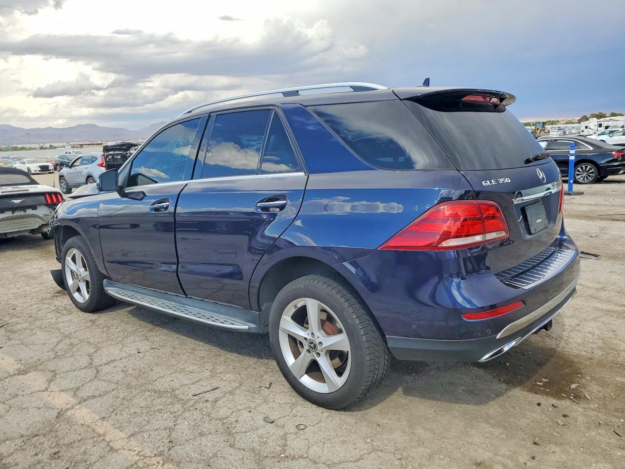 4JGDA5JB9HA927205 · 2017 MERCEDES-BENZ GLE · 2/14